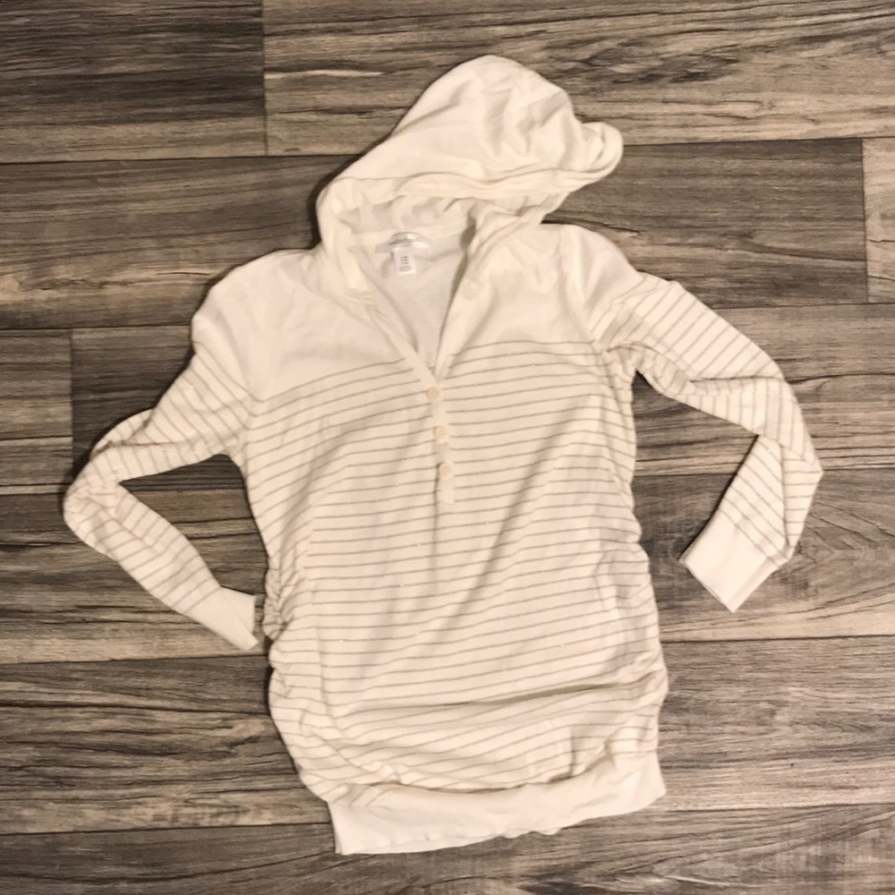 Maternity hooded sweater. Size Medium.